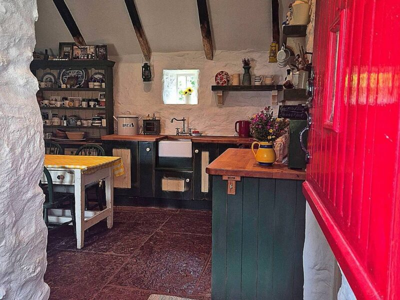 Trohanny Cottage - Stay, Eat & Shop in Historic Kells, Ireland